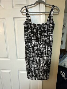 Calvin Klein Black & White Patterned Midi Sheath Dress